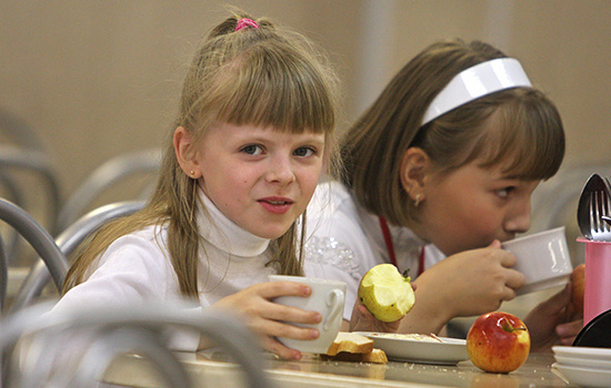 Крыму выделят дополнительные средства на горячее питание в школах