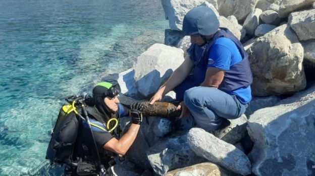 В 20 метрах от берега Ялты спасатели нашли артиллерийский снаряд времен ВОВ