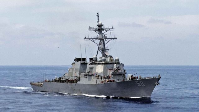 Эсминец ВМС США направился в Чёрное море