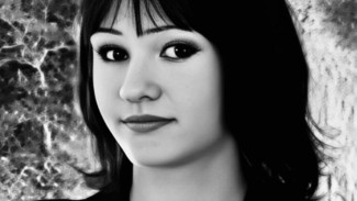 В Севастополе простились с 15-летней девочкой, раненной во время атаки ВСУ на город