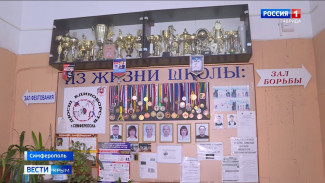 Две серебряные медали завоевали крымские спортсмены на соревнованиях по самбо