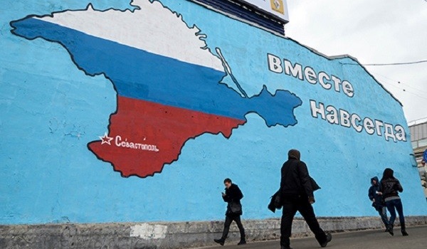 30 лет назад крымчане проголосовали против Бандеры