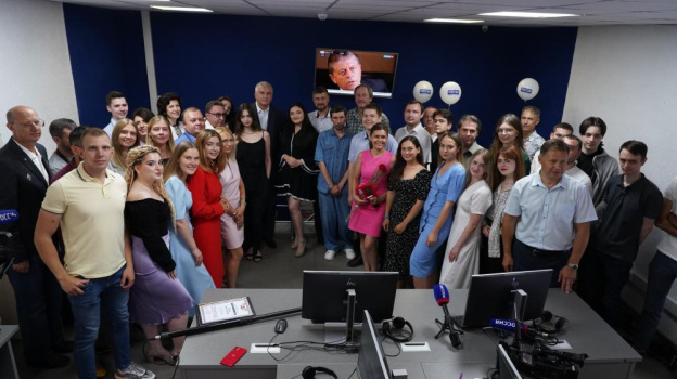 Сергей Аксёнов поздравил телерадиокомпанию «Вести Крым» с юбилеем