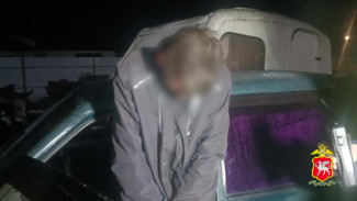 В Крыму пьяный водитель уснул за рулем и устроил ДТП