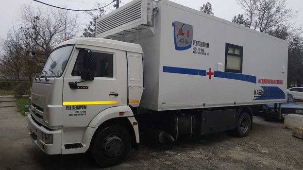 «Поликлиники на колёсах» открылись в Крыму