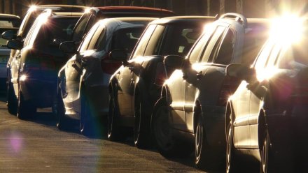 В Севастополе мошенники берут деньги за парковку авто под видом оператора