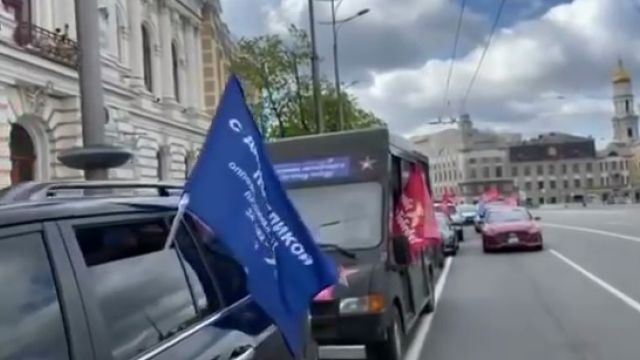В Харькове состоялся масштабный автопробег со знаменами Победы