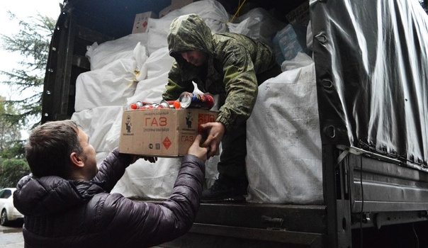 Тёплые вещи и отопительное оборудование отправили из Крыма в зону СВО