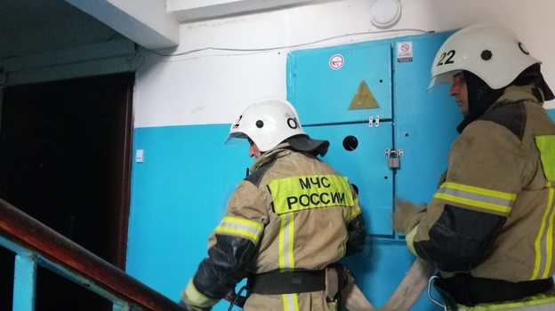 20 человек эвакуировали во время пожара под Евпаторией
