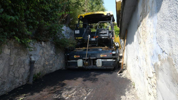 Восемь дорог отремонтировали в Ялте и Алупке