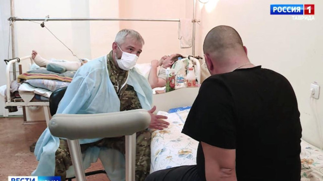 Земля, выплаты и помощь психологов: какую поддержку оказывают в Крыму ветеранам СВО