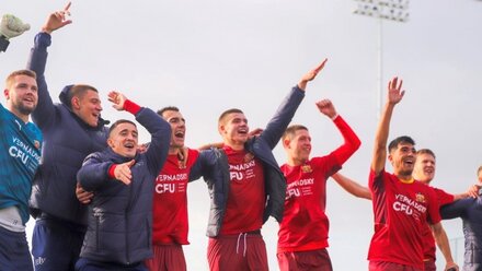Футболистов Крымского федерального университета наградят золотыми медалями