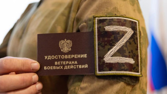 Добровольцам «Барс-Крым» вручили удостоверения ветеранов боевых действий