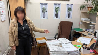 Экс-чиновников в Саках осудят за получение взяток 