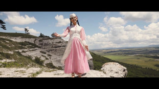 Риана Эбулисова — «Даим севъиниз ана-бабанызны»