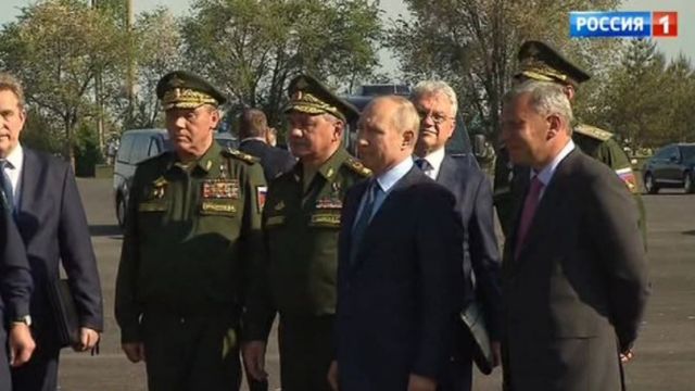 Путин поставил задачу перед оружейниками