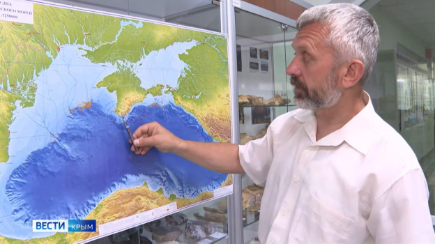 Ученый рассказал, почему загрязненная днепровская вода не попадет в Крым