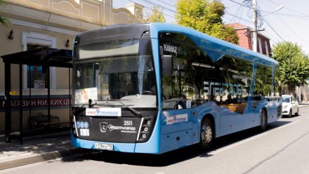 В Крыму начали тестировать современный электробус отечественного производства