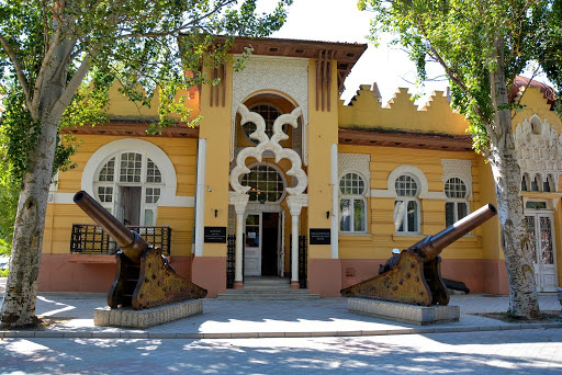 Путин поздравил краеведческий музей Евпатории со 100-летием
