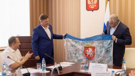  Более 900 человек подали заявки на участие в кадровой программе «Герои Крыма»