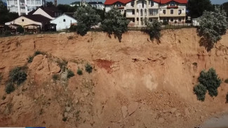 Специалисты прокомментировали обвал грунта на пляже в Севастополе