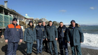 Крымские спасатели обеспечили безопасность во время крещенских купаний