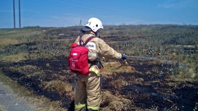 ВСУ выдают за свои успехи бытовые пожары на полуострове