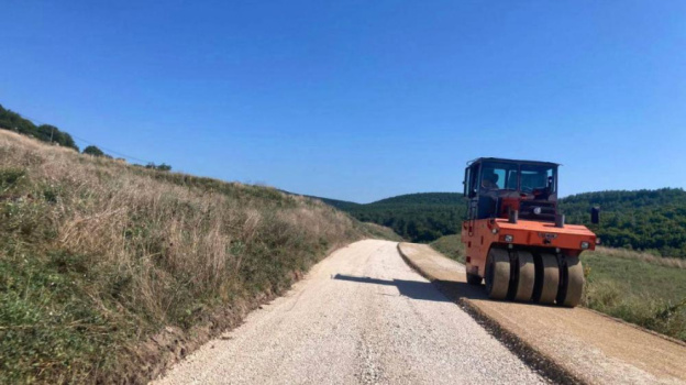 В Крыму за четыре года отремонтировано 13% от всей сети автомобильных дорог полуострова