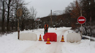 В Крыму закрыли дорогу на плато Ай-Петри с обеих сторон