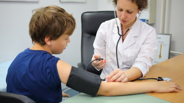 Школьным медикам Крыма планируют выплачивать компенсации