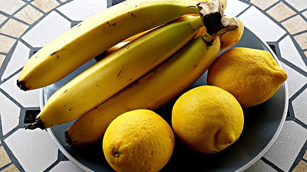 Украинцев ждет рост цен на бананы и лимоны. При чем здесь Крым?