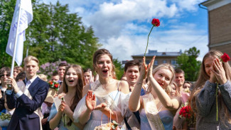 Последний звонок в российских школах планируют провести 26 мая