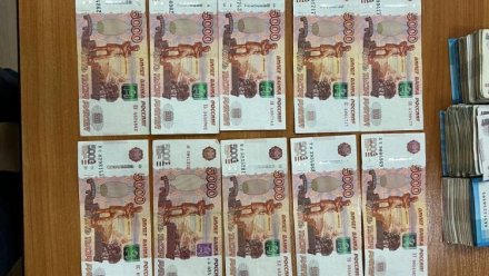 В Евпатории задержали мужчину за попытку дачи взятки сотруднику ФСБ