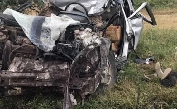В лобовом ДТП на крымской трассе погиб человек
