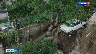 Пострадавшим от наводнения крымчанам купят машины