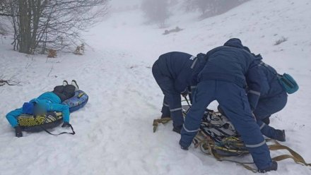 На плато Ай-Петри две девушки получили травмы при катании на тюбинге