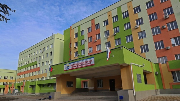 Более миллиарда рублей выделили на ремонт детской больницы Крыма