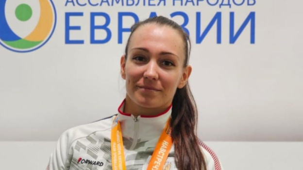 Крымчанка завоевала серебро на международных соревнованиях по армрестлингу