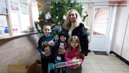 Гуманитарный центр Крымской епархии доставил в Скадовск сладкие подарки детям