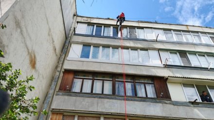 В Судаке спасли женщину, запертую в квартире