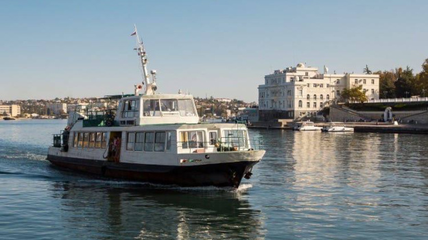 В Севастополе запустили два дополнительных катера