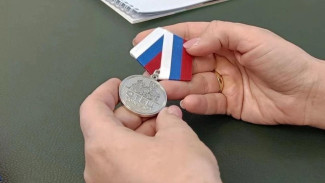 Медалью "Отец солдата" были удостоены 17 крымчан 
