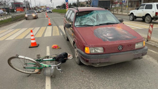В городе Саки водитель легковушки сбил велосипедиста