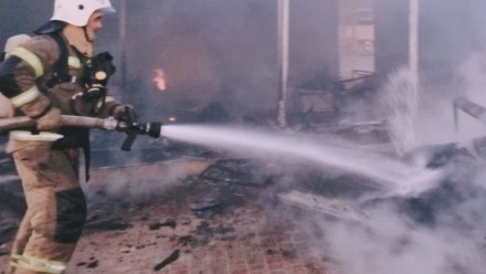 Огнеборцы вечером второго октября боролись с огнем в Сакском районе Крыма