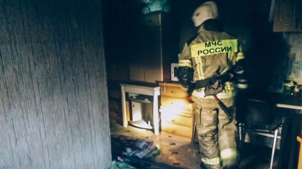29 детей спасли из горящего дома в Севастополе