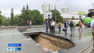 Ливень разрушил мост в Симферополе