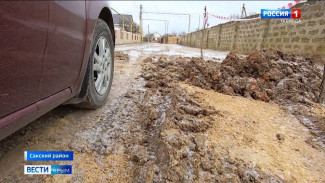 Крымчане рискуют жизнью на разрушенных дорогах