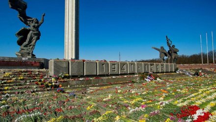 Аксёнов готов разместить в Симферополе памятник Освободителям Риги