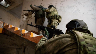 СОБР задержал в Крыму подозреваемых в краже оружия