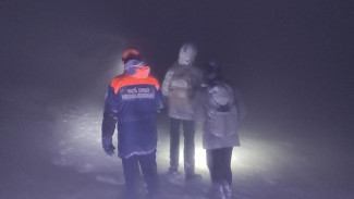 Сотрудники МЧС спасли двух подростков, которые заблудились в Крымских горах